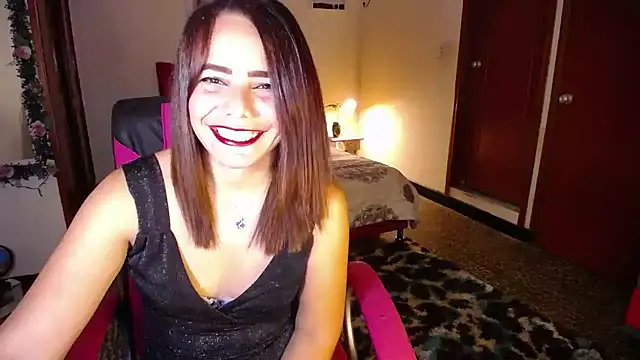 Snapshot of danielle_rose_1 chatting on September 24, 8:19 pm danielle rose 1 online show from September 24, 8:19 pm