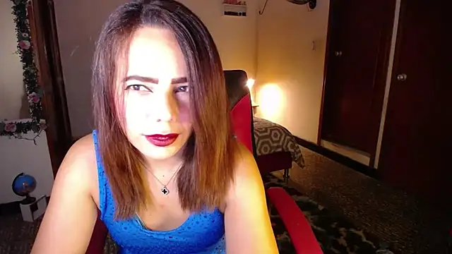 Snapshot of danielle_rose_1 chatting on October 6, 3:07 pm danielle rose 1 online show from October 6, 3:07 pm