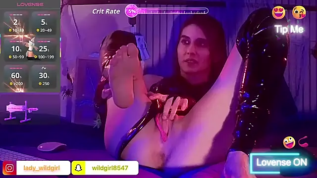 Snapshot of WildgirlShow chatting on October 29, 12:48 am WildgirlShow online show from October 29, 12:48 am