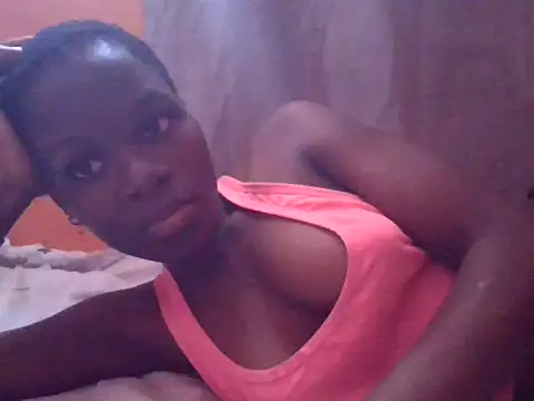 ebonyvalleria1 online show from May 12, 11:17 am