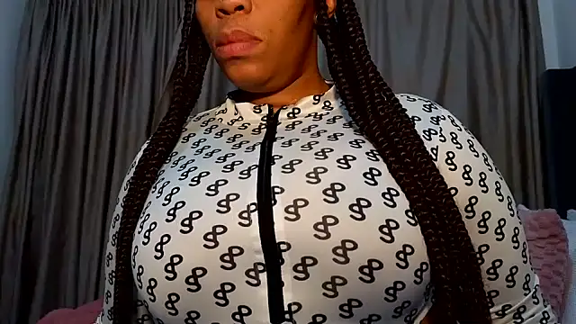 SexyFreaky  online show from January 18, 7:43 pm