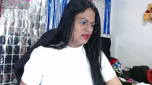 Snapshot of SweetAlmaa chatting on September 21, 1:10 pm SweetAlmaa online show from September 21, 1:10 pm