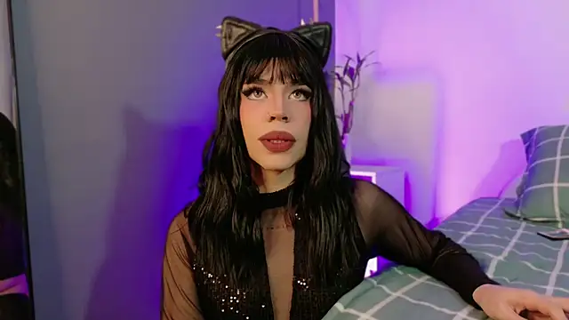 LucyGiraldo online show from November 18, 4:46 am