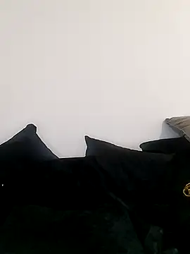 Snapshot of Cinderella_Jewels_ chatting on November 2, 1:31 am Cinderella Jewels online show from November 2, 1:31 am