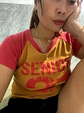 Snapshot of Linaannn chatting on September 28, 11:21 pm Linaannn online show from September 28, 11:21 pm