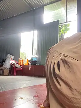 Snapshot of Linaannn chatting on October 15, 3:09 am Linaannn online show from October 15, 3:09 am