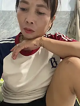 Snapshot of Linaannn chatting on September 23, 8:56 am Linaannn online show from September 23, 8:56 am