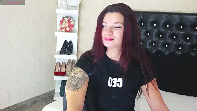 Snapshot of Allisonn223 chatting on October 17, 1:25 pm Allisonn223 online show from October 17, 1:25 pm