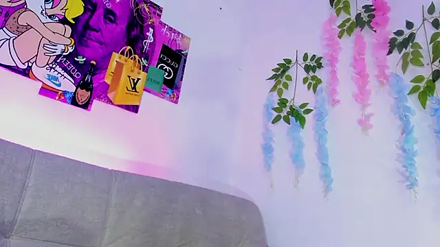 anahidolls online show from February 9, 12:18 pm