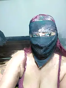 Nisreenn online show from September 24, 1:04 am