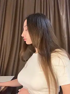 Snapshot of Polli_Kiss chatting on September 23, 6:39 pm Polli Kiss online show from September 23, 6:39 pm