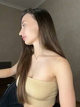 Snapshot of Polli_Kiss chatting on October 27, 5:19 pm Polli Kiss online show from October 27, 5:19 pm