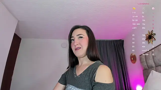 charylove11 online show from May 26, 11:48 pm