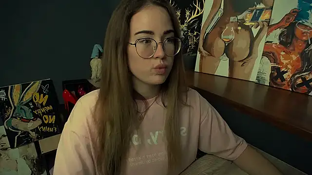 luxie milady online show from November 7, 2:44 pm