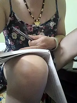 Snapshot of Hangem111 chatting on October 21, 3:05 pm Hangem111 online show from October 21, 3:05 pm