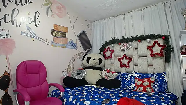 EMMA SWEETT1 online show from January 9, 12:31 pm