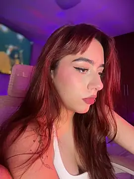 veronicaapink online show from March 13, 1:40 am