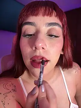 veronicaapink online show from April 5, 9:36 pm