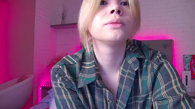 Born to Blow online show from January 7, 1:09 am