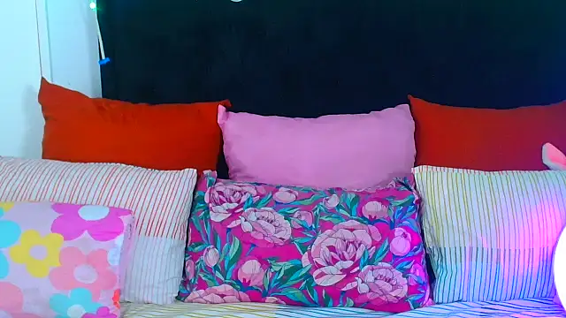 Snapshot of SAVAGExBOO chatting on November 1, 6:01 pm SAVAGExBOO online show from November 1, 6:01 pm