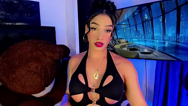 Snapshot of Maryonthemoon chatting on October 15, 5:32 am Maryonthemoon online show from October 15, 5:32 am