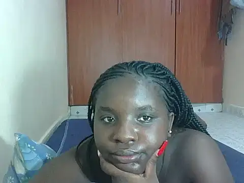 hotebbbyy online show from March 27, 1:45 pm