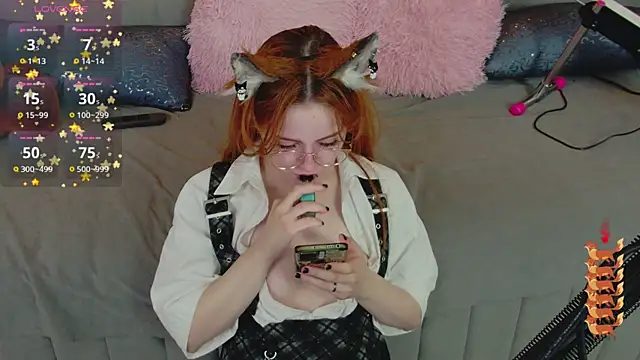Moxy Foxy online show from September 12, 1:39 am