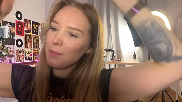 AliciaParkerf online show from September 12, 10:28 pm