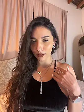 ThaliaRivera  online show from June 5, 7:03 am