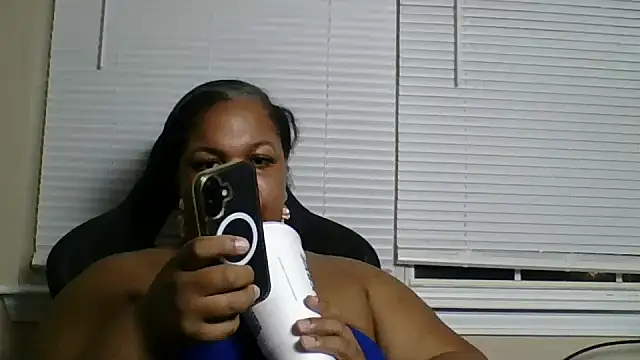 Badgirlbrittt online show from November 21, 3:41 am