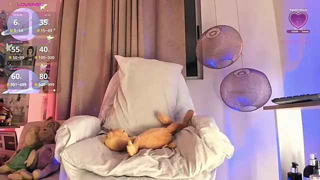 Snapshot of Venuslusty chatting on September 29, 3:33 am Venuslusty online show from September 29, 3:33 am