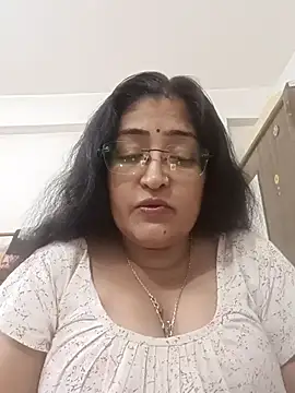 Snapshot of LAVERNIYA_ chatting on October 24, 11:50 am LAVERNIYA online show from October 24, 11:50 am