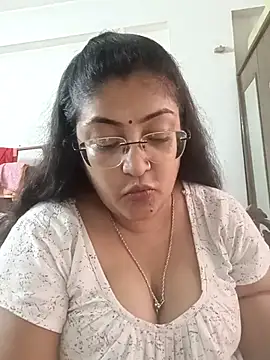 Snapshot of LAVERNIYA_ chatting on October 30, 6:49 am LAVERNIYA online show from October 30, 6:49 am