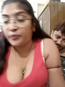 Snapshot of LAVERNIYA_ chatting on October 9, 8:02 pm LAVERNIYA online show from October 9, 8:02 pm