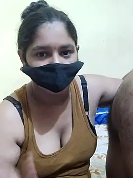 IND COUPLE1 online show from August 6, 5:58 am