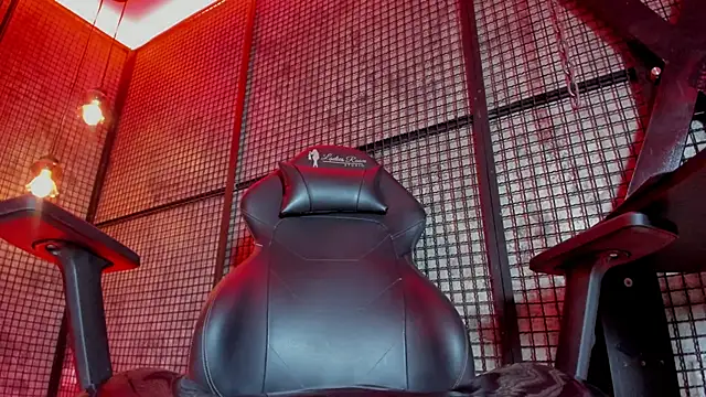 NAILAHARD online show from October 2, 4:34 pm