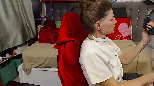 Snapshot of kellyterapy chatting on October 10, 6:24 pm kellyterapy online show from October 10, 6:24 pm