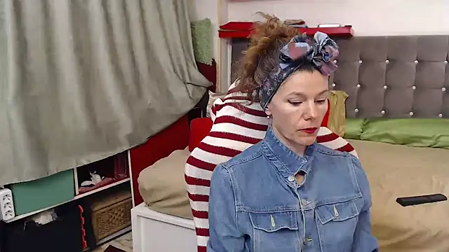 kellyterapy online show from December 4, 3:42 am