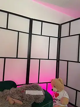 Allys secret online show from May 6, 7:34 am