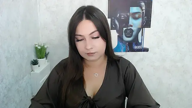 EmiliaTemi  online show from September 11, 11:43 am