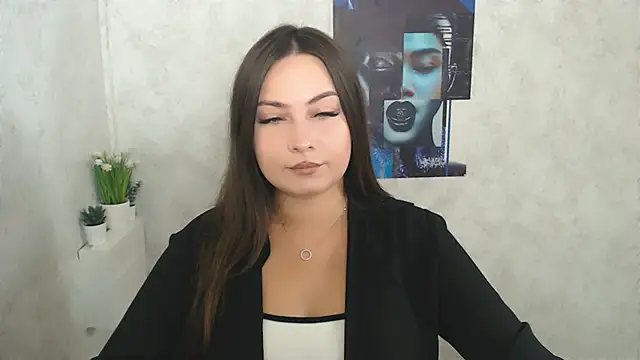 EmiliaTemi  online show from September 14, 11:52 am