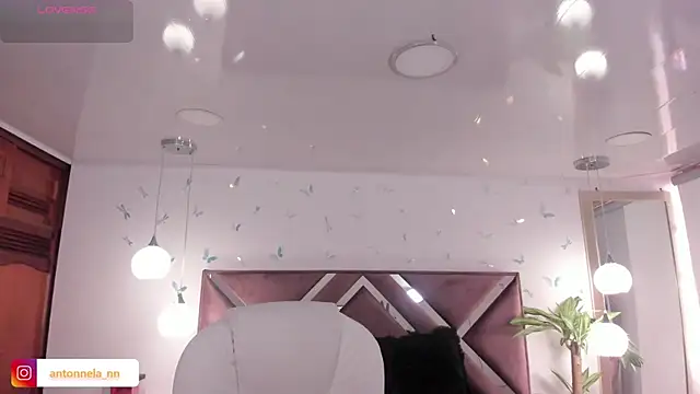  Antonnela  online show from November 24, 3:47 pm