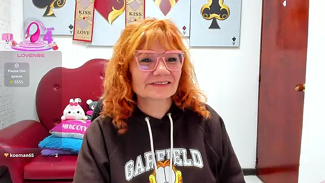 Salomeediaz  online show from February 14, 9:39 pm