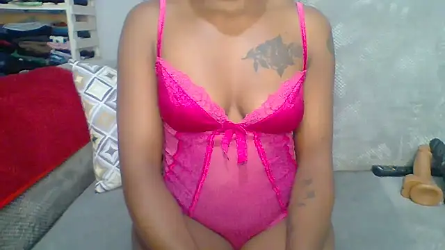 Petite 254 online show from November 1, 2:54 pm