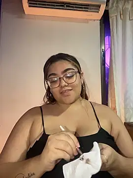 KathyGonzalez online show from January 12, 10:37 pm