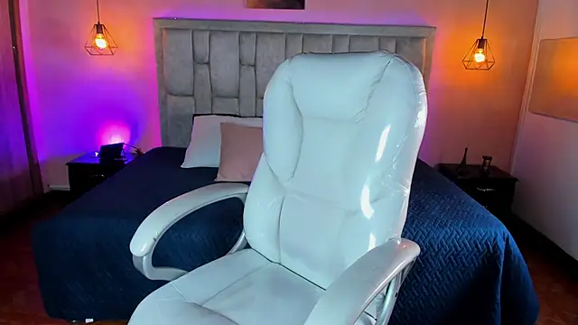 Snapshot of Jaiser_17 chatting on October 13, 3:04 pm Jaiser 17 online show from October 13, 3:04 pm