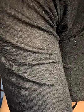 Elenascrib online show from October 31, 8:40 am