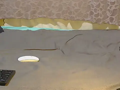 Snapshot of slim_girl02 chatting on September 13, 12:13 pm slim girl02 online show from September 13, 12:13 pm