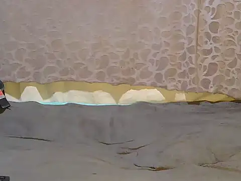 Snapshot of slim_girl02 chatting on September 23, 3:43 pm slim girl02 online show from September 23, 3:43 pm