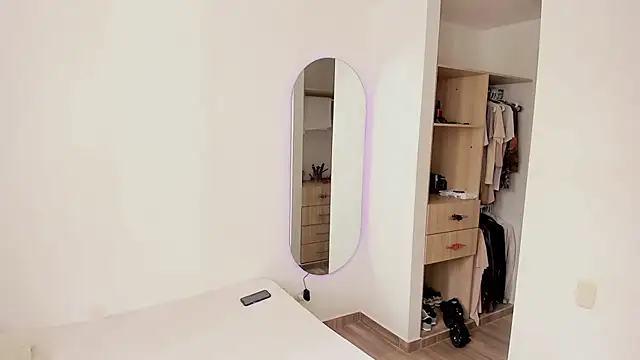 rose scottt online show from October 7, 2:43 pm